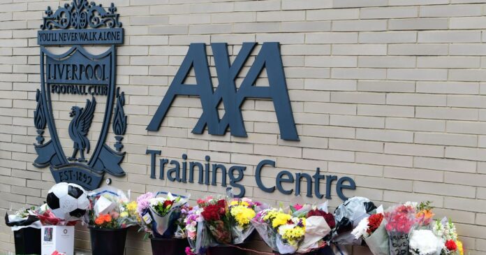 0_Floral-tributes-for-Diogo-Jota-and-his-brother-Andre-Silva-at-the-Liverpools-Axa-Training-CentreP