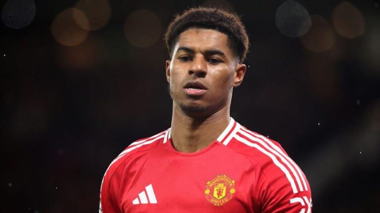 Rashford cleared to complete Barcelona loan move