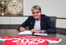 Bayern Munich sign Liverpool winger Diaz for £65m