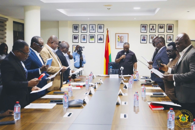 Kenneth Gilbert Adjei, swearing-in the newly constituted Board of Directors for the Engineering Council of Ghana