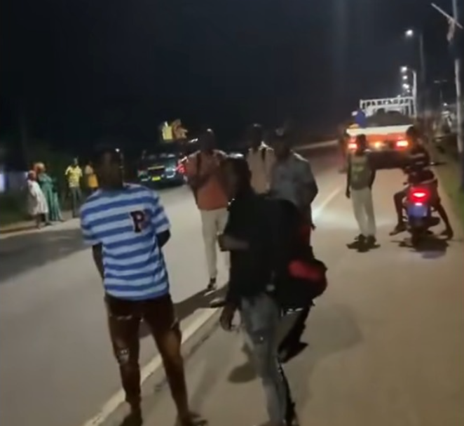 Passengers stranded as robbers take over Kumasi-Techiman Highway