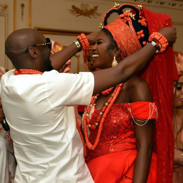 2face ties knot