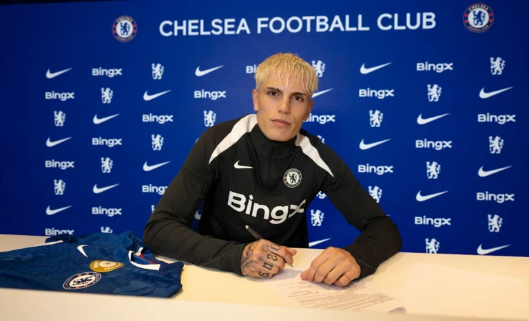 Chelsea complete signing of Alejandro Garnacho from Manchester United