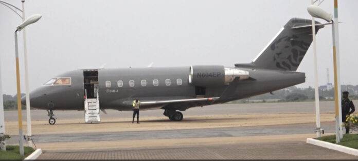 Dzata aircraft