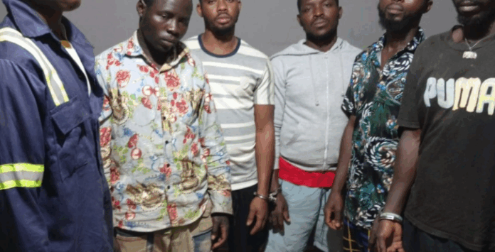 Seven arrested for alleged fuel tanker hijack
