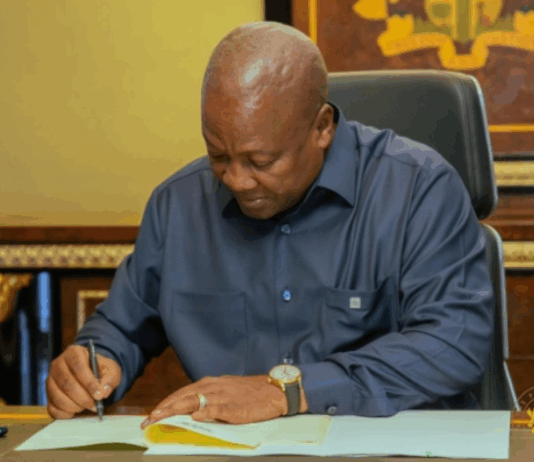 Mahama assents to Fisheries and Aquaculture Bill 2025
