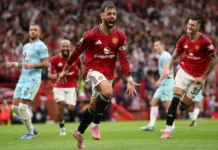 Fernandes injury-time penalty gives Man Utd victory over Burnley