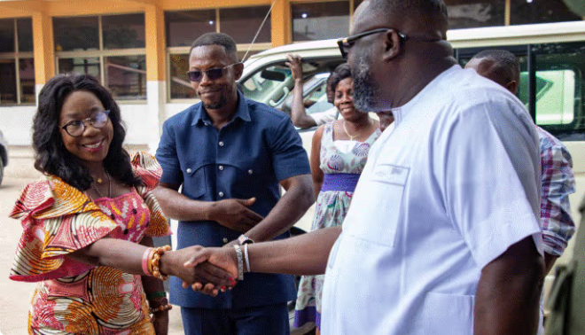 Mayor of Accra directs schools to inscribe “Oobaakɛ” at entrances to promote Ga language Mayor of Accra directs schools to inscribe “Oobaakɛ” at entrances to promote Ga language