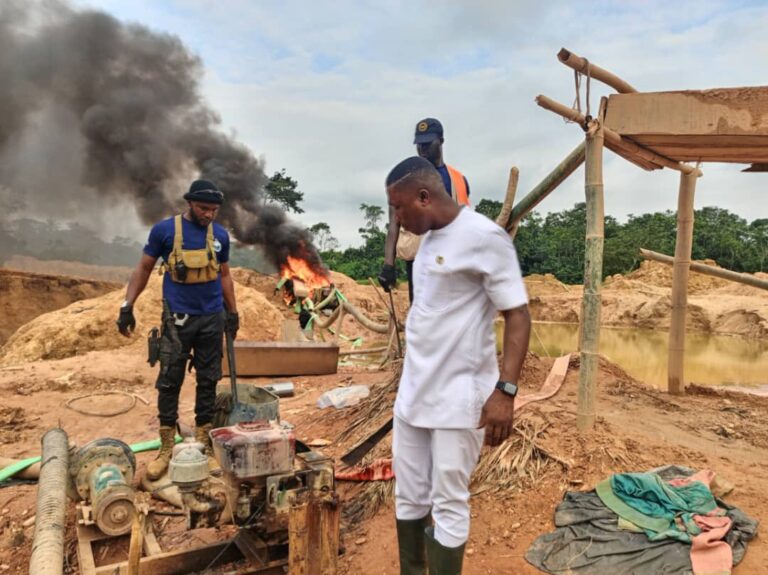 Tarkwa-Nsuaem MCE leads anti-galamsey operation on Bonsa River [Audio]