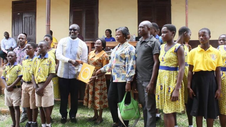 Former Deputy GES boss donates 2,000 books to Goaso basic schools