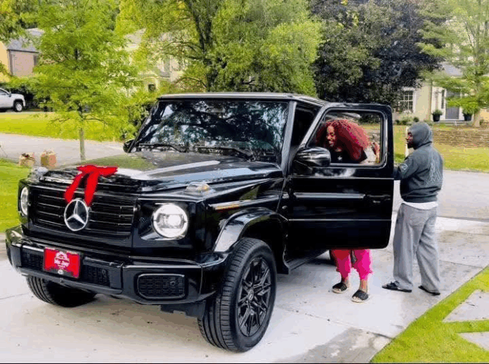 Davido melts hearts as he surprises Chioma with 2025 G-Wagon