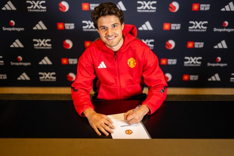 Lammens joins Man Utd from Royal Antwerp