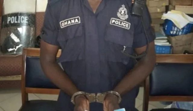 Police-Officer-arrested