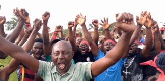 Residents of Abuontem stage ‘YÉ›gye yÉ› park’ demo against their chief