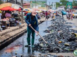 AMA warns of health threats as traders defy sanitation directives at Agbogbloshie market