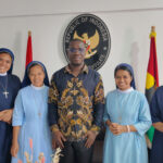 Indonesian missionary sisters meet H.E. Rois in Accra