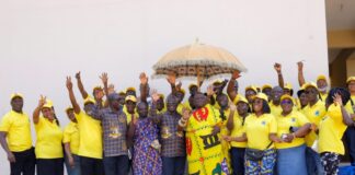 1985 Year Group of Kumasi Academy donates PA System to alma mater