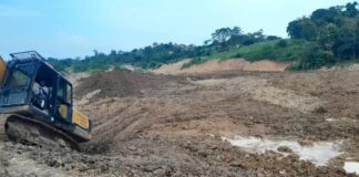 Bosomtwe assembly begins covering Galamsey pits behind Konkomba school, clinic
