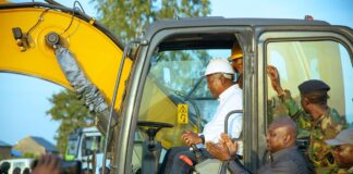 Mahama cuts sod for construction of Wa-Han-Tumu-Navrongo road under ‘Big Push’