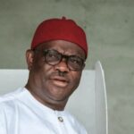 Nigerians praise young soldier for standing up to powerful minister