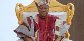 Ooni of Ife confers prestigious Yoruba title on President Mahama in Nigeria