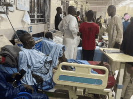 Bomb blast in packed Nigerian mosque kills five