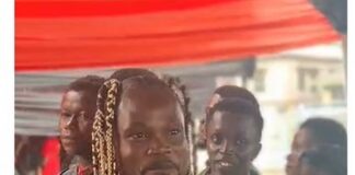 Daddy Lumba look-alike stuns mourners at final funeral rites