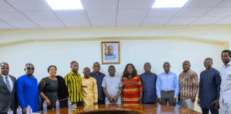 Trade Minister meets tomato growers and traders to address sector challenges