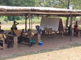 Dordoe Korpe School pupils study in collapsing mud structure