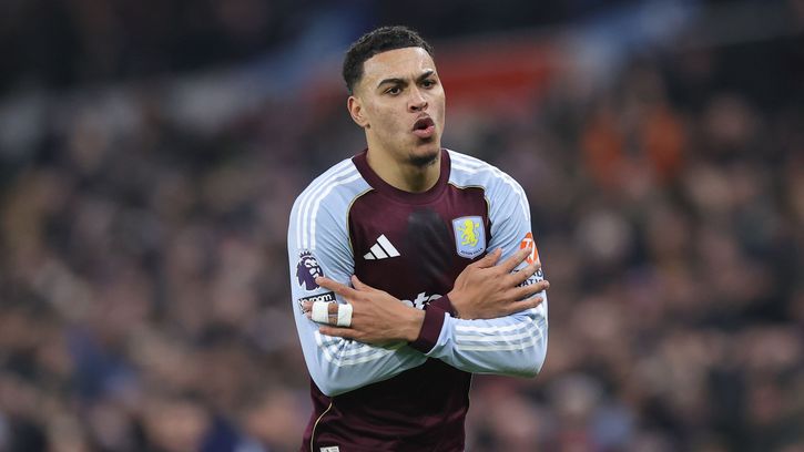 Stunning Rogers double helps Aston Villa edge Man Utd to continue winning run