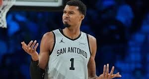 Wembanyama returns to help Spurs to NBA Cup final