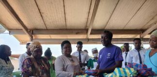 Queen Mother of Katiajeri supports patients with New Year donations in Kpandai