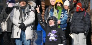 Trump says administration ‘reviewing everything’ after shooting of Alex Pretti