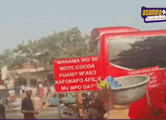 Cocoa Farmers picket at COCOBOD headquarters over farmgate price reduction