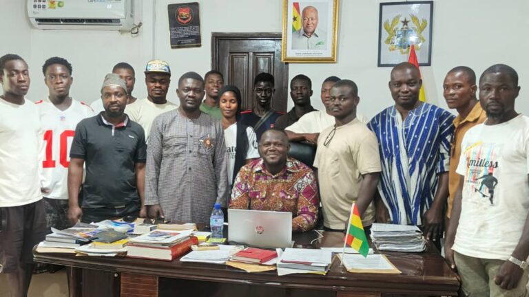 Nkwanta South MCE boosts 3rd division league with cash support