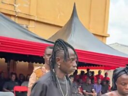Emotional scenes as Patapaa mourns mother at one-week celebration