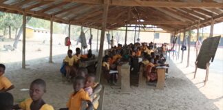 Cracked walls, no furniture: Mmen M/A pupils learn under dangerous conditions