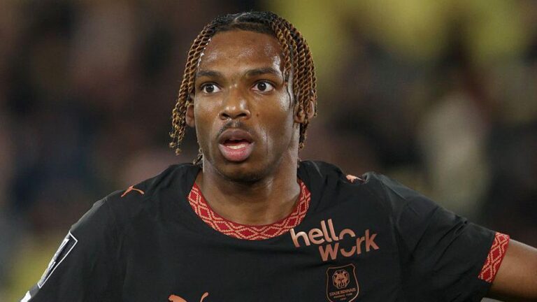 Liverpool agree £60m deal for defender Jacquet