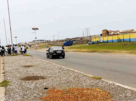 AMA Sanitation Court convicts 10 fishmongers for drying anchovies on road median