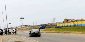 AMA Sanitation Court convicts 10 fishmongers for drying anchovies on road median