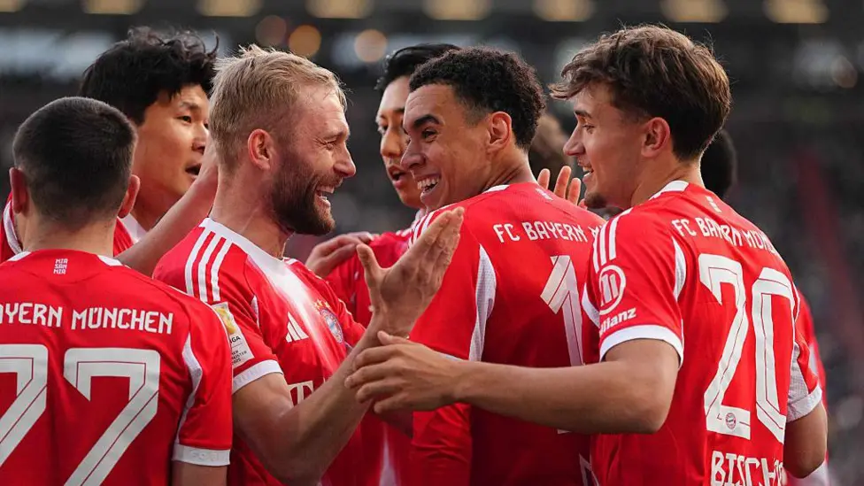 Bayern rout St Pauli to break Bundesliga goals record