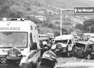 Multiple vehicles involved in accident at Ayi Mensah