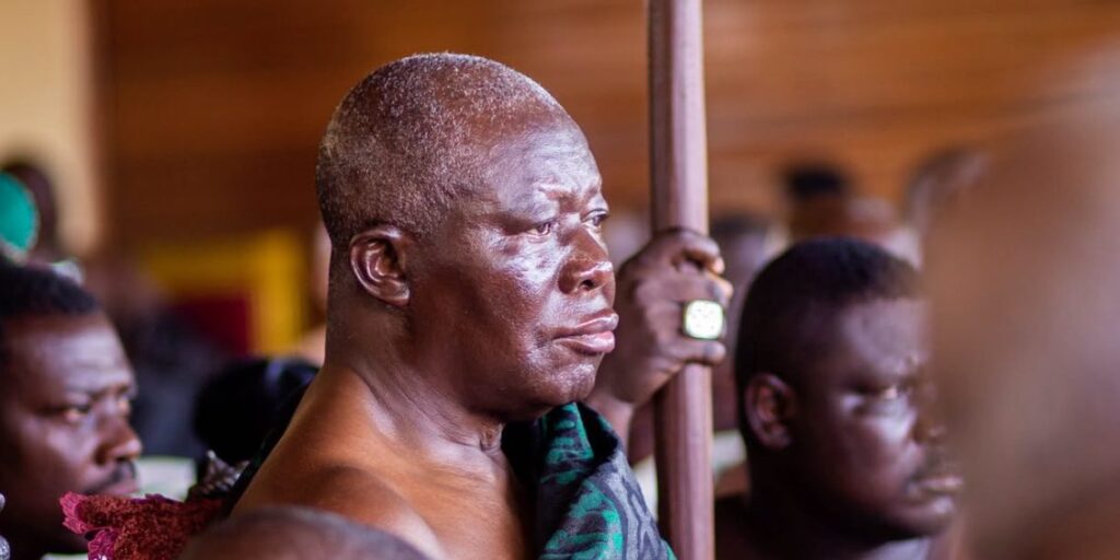Asantehene destools Kyeame Kofi Nti