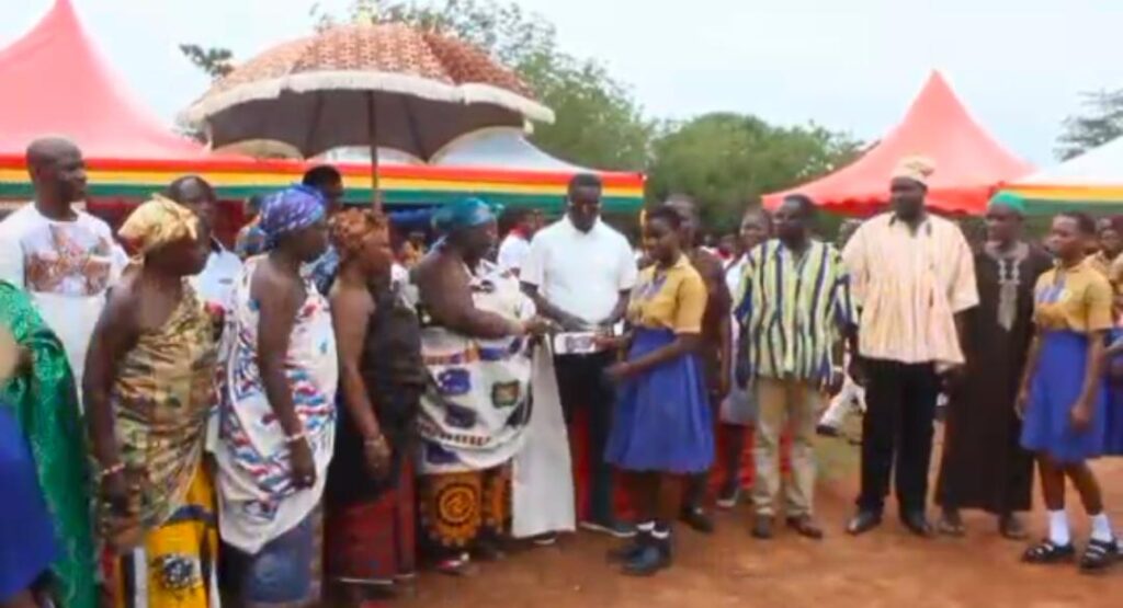 Gideon Boako donates exam materials to BECE candidates in Duayaw Nkwanta