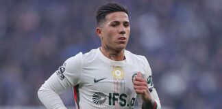 Fernandez sorry but will miss Man City – Rosenior