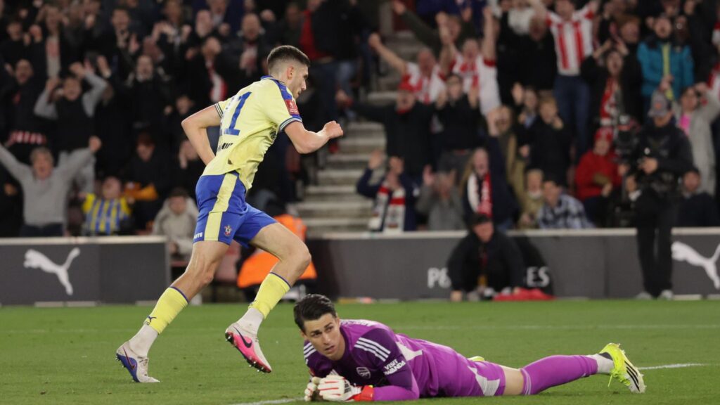 Arsenal crash out of FA Cup to sensational Southampton