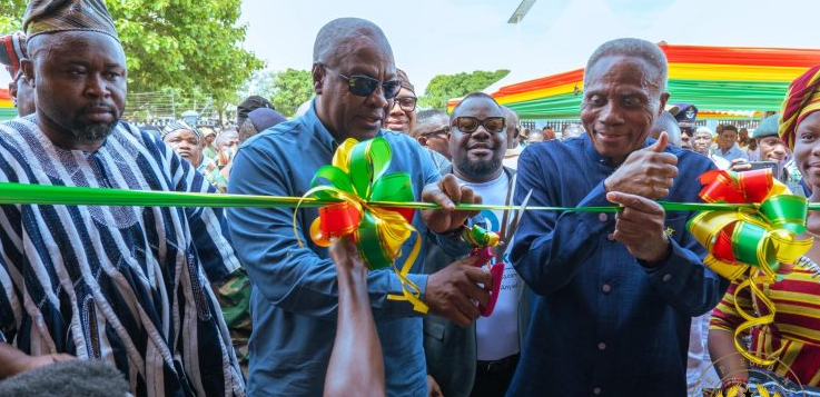 Mahama commissions solar-powered ICT centre in Damongo