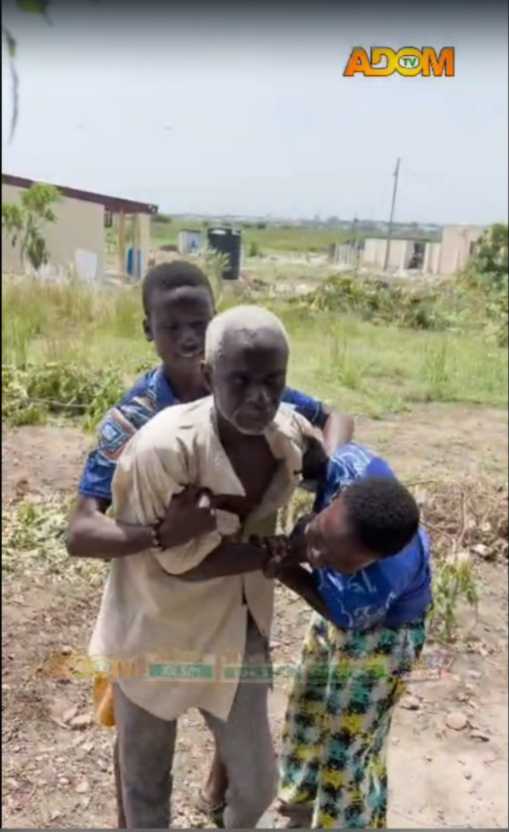 “They should kill me” – Elderly man breaks down after losing home in Ramsar site demolition