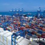 Government directs shipping lines to cap administrative fees on all containers