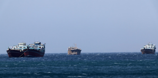 US strikes Iranian missile sites and boats near Strait of Hormuz amid peace talks
